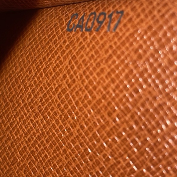 Louis Vuitton Porte Carte Credit Wallet - Picture 11 of 15